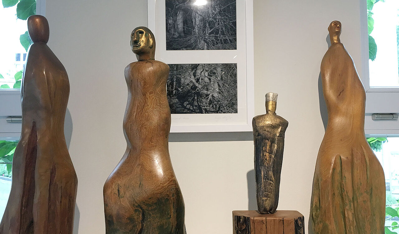 Kunstgalerie - Holzobjekte